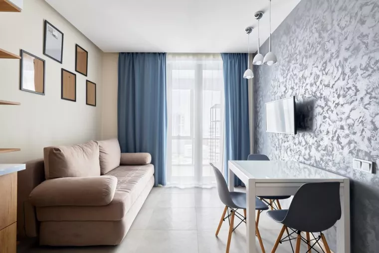 Travaux de rénovation de peinture intérieure, Toulon, Ange Waeldo